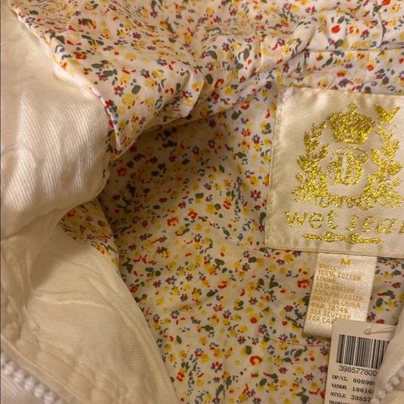 Wet Seal Off-White Hooded Puffer Jacket - Picture 7 of 10